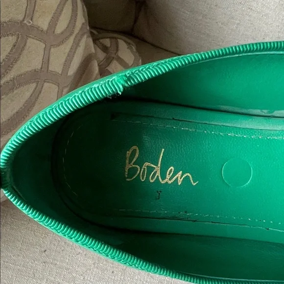 Boden Vibrant Green Women's Flats - Picture 2 of 7